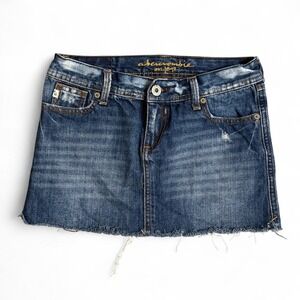Vintage Y2K Abercrombie And Fitch Women's Mid Wash Blue Denim Mini Skirt